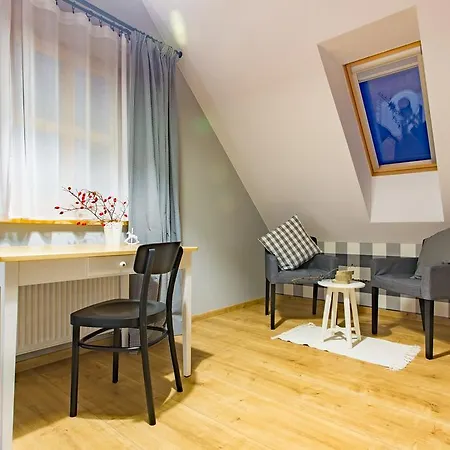 シャレー Osada Cztery Pory Roku